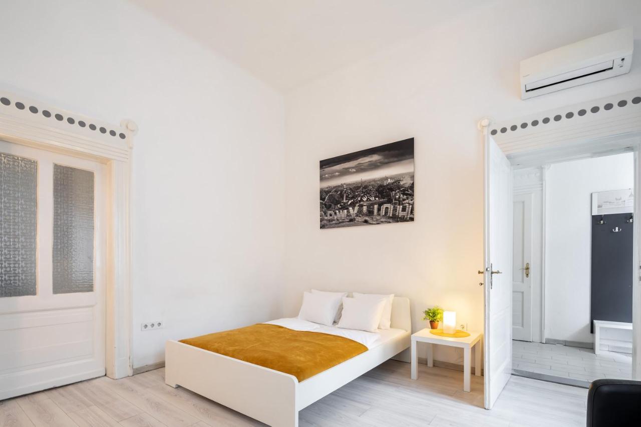 New, High Quality Apartment In The City Center 布达佩斯 外观 照片
