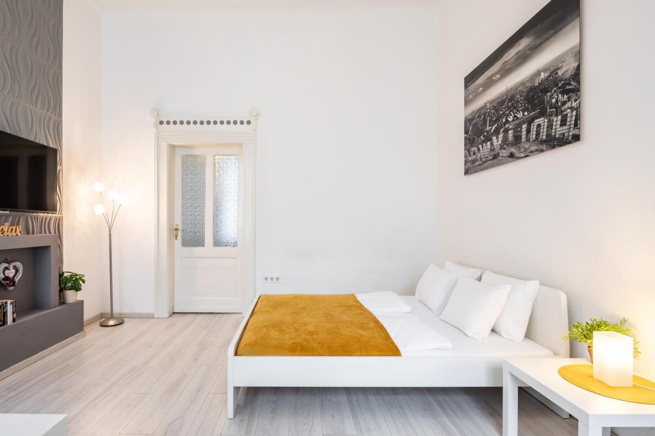 New, High Quality Apartment In The City Center 布达佩斯 外观 照片