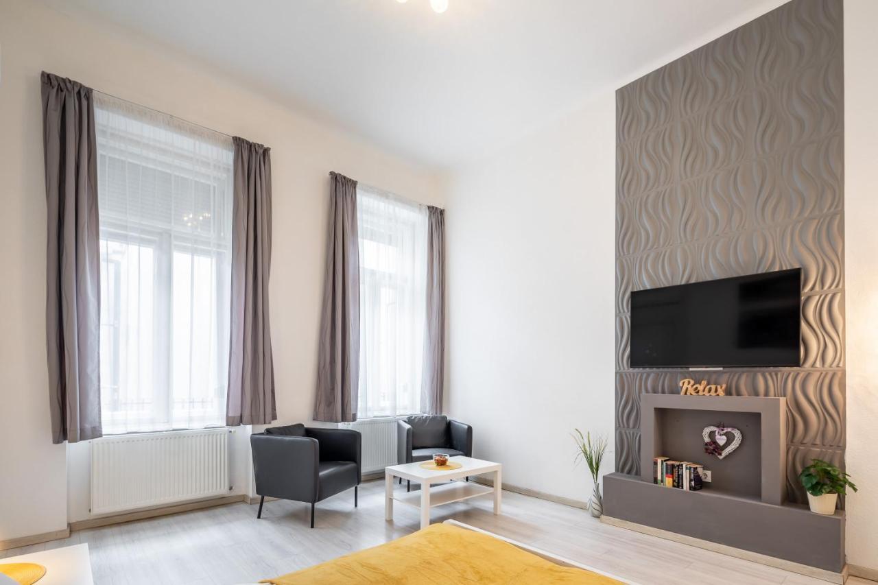New, High Quality Apartment In The City Center 布达佩斯 外观 照片